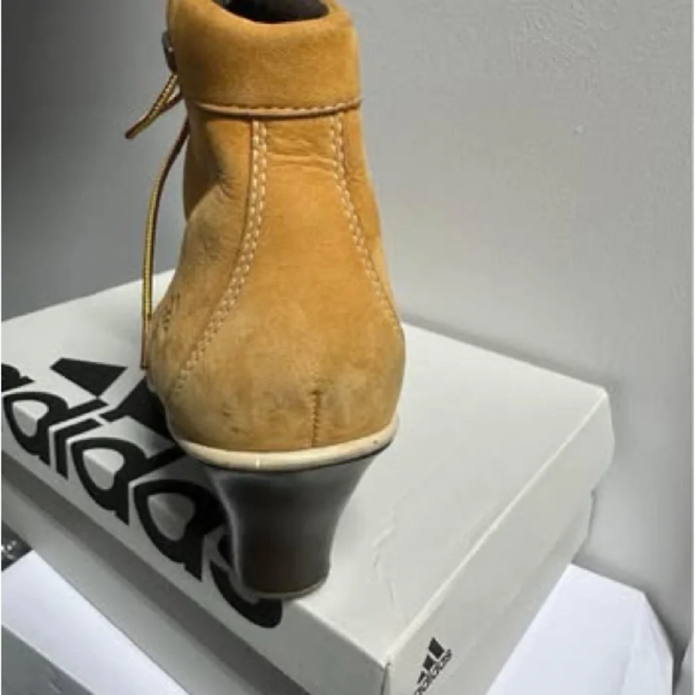 Timberland Women's Lace-Up Tan Wedge Boots - Picture 6 of 7